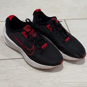 Nike Black and Red Athletic Shoes men’s 7.5